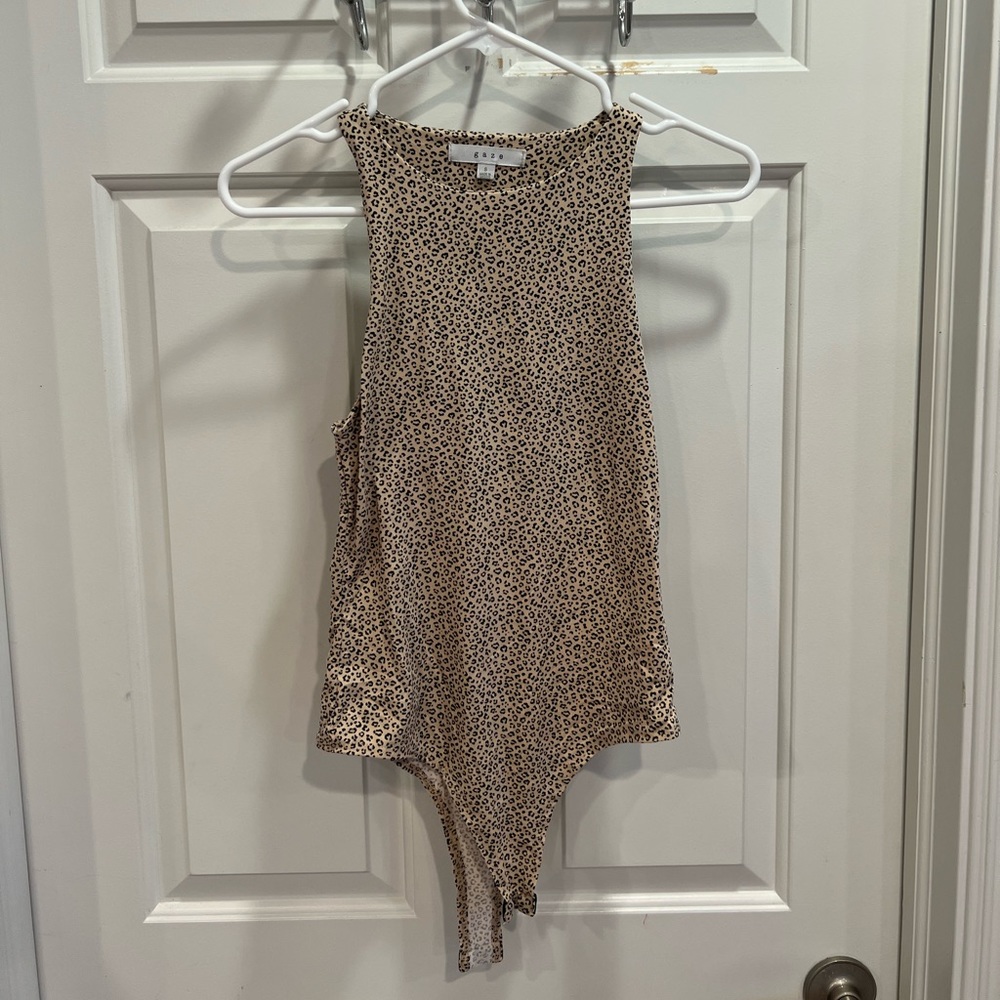 Gaze leopard print bodysuit top